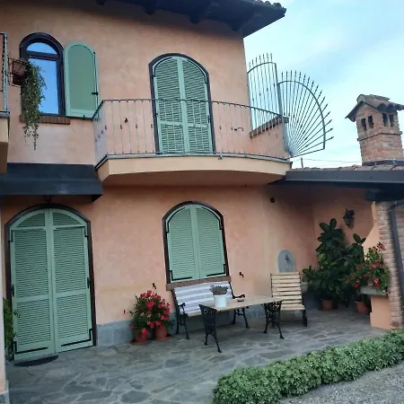 Aurelj Guest house Barolo